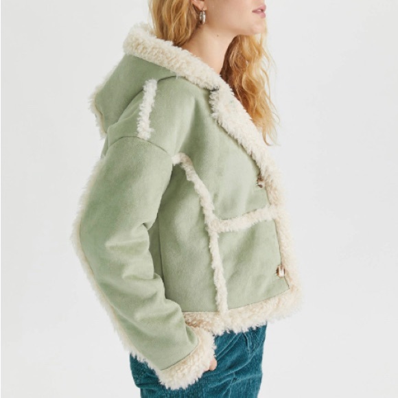 Urban Outfitters Melanie Faux Shearling Jacket - Picture 2 of 2